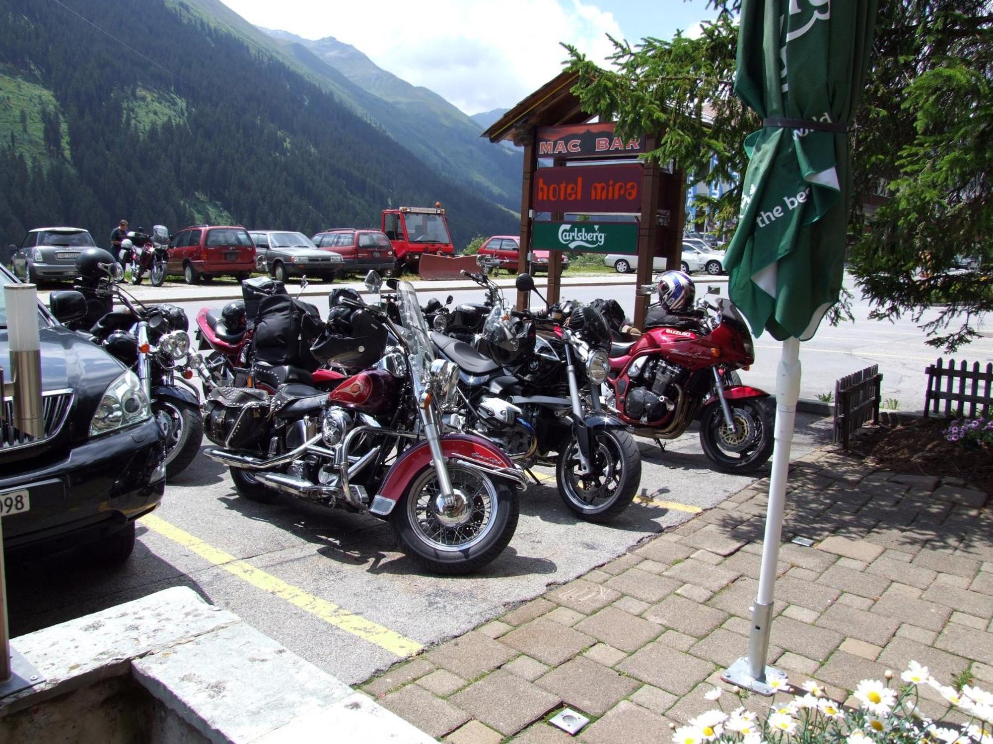 Hotel Mira Sedrun Exterior foto